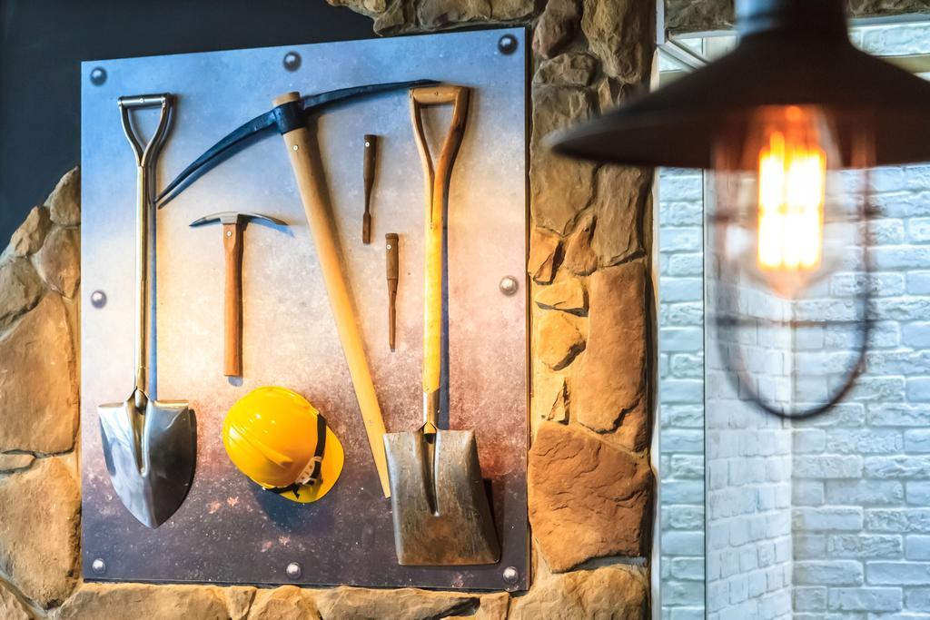 Goldmine Hotel Джиуфен Екстериор снимка