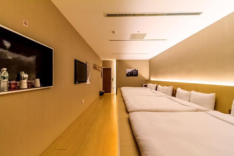 Goldmine Hotel Джиуфен Екстериор снимка