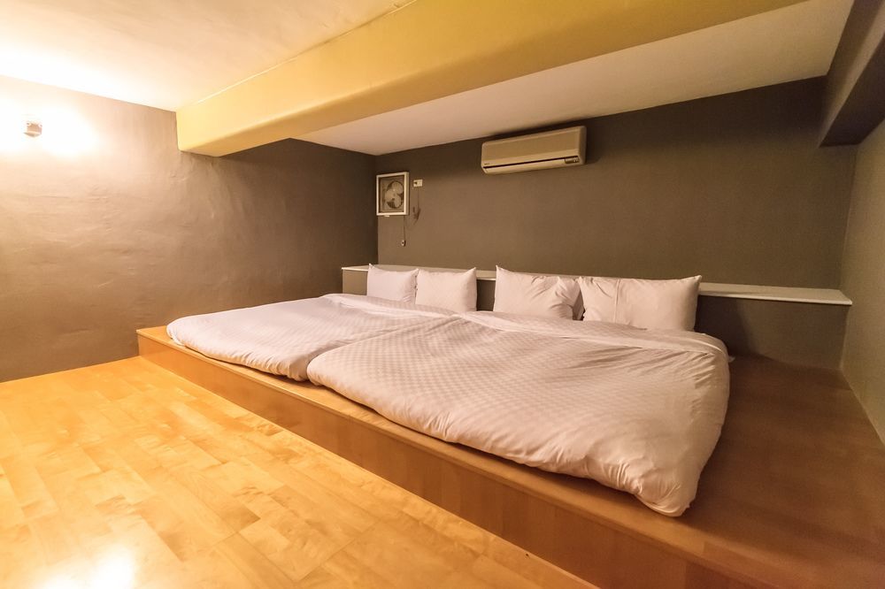 Goldmine Hotel Джиуфен Екстериор снимка