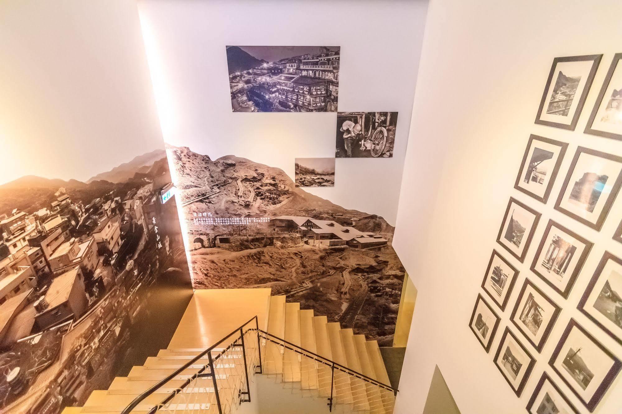 Goldmine Hotel Джиуфен Екстериор снимка